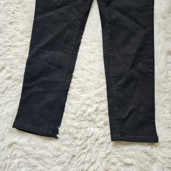 NWT No Boundaries Juniors Black Jeans Size 1 High Rise Mom Jean - Picture 10 of 10